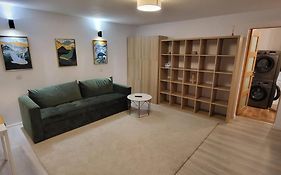 Cotroceni Accommodations Upstairs