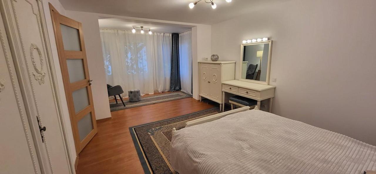 Cotroceni Accommodations Upstairs Bucureşti Exterior foto